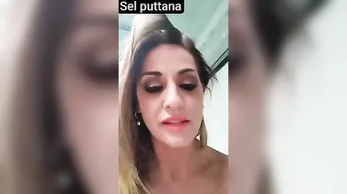 Selene, una vera pornostar, si scopa con l’operaio che le esplode in faccia