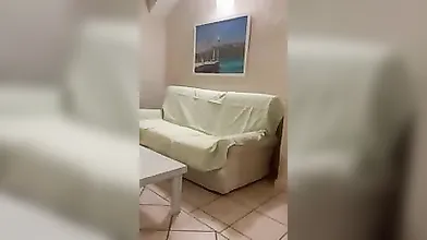 Emanuela Botto in perizoma mentre fa la pecorina hot