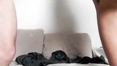 Giulia Vaneri si fa scopare in cam con soddisfazione orale intensa