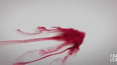 Malena La Pugliese in un irresistibile video a tre