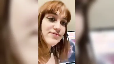 Nico ammira le nostre curve, ti eccitano?