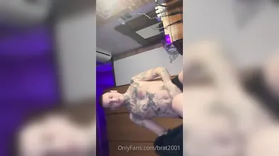 Brat2001 si gode un fantastico leccata dalla Vtbene di OnlyFans