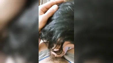 Pompino italiano amatoriale POV con fidanzata morettina sexy