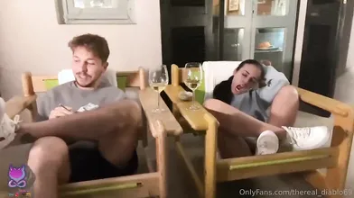 Fumando una canna si scopa con la Diabl4 su OF