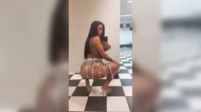 Denise Buranello: la Regina Erotica di Pescara