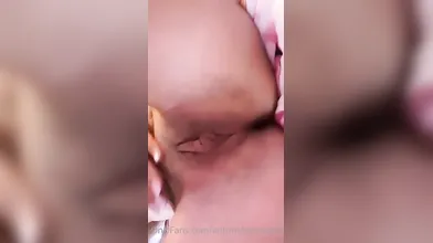 Video porno di Antonella Mosetti con vibratore su OnlyFans