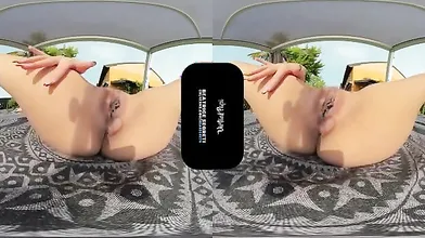 Bea in Azione Piccante VR