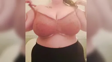 I seni giganti di mia moglie Paola scintillano di passione