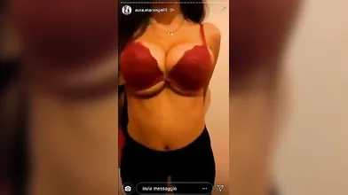 Aura Marongelli: la diva del piacere italiano