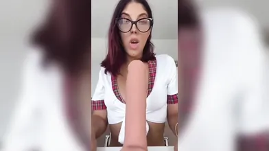 Professore, voglio diventare la tua schiava del piacere OF