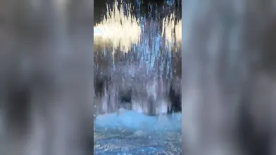 Giovane italiana formosa di 18 anni si rilassa alla SPA