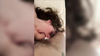 Soffio intenso con ingoio davanti al tradito