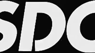 Martina Smeraldi e il suo trio bollente in discoteca italiana