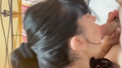 Quindici minuti di pompino intenso da sballo