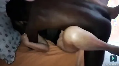 Moglie scopata con grosso black bull potente