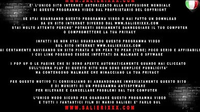 Matrigna presa dal migliore amico del figlio 18enne