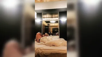 Coppia italiana si gode sesso hot in hotel esclusivo