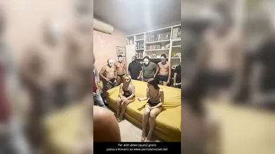 Tour Orgia Calippo: Ambra e Viki scatenate con i fan più hot